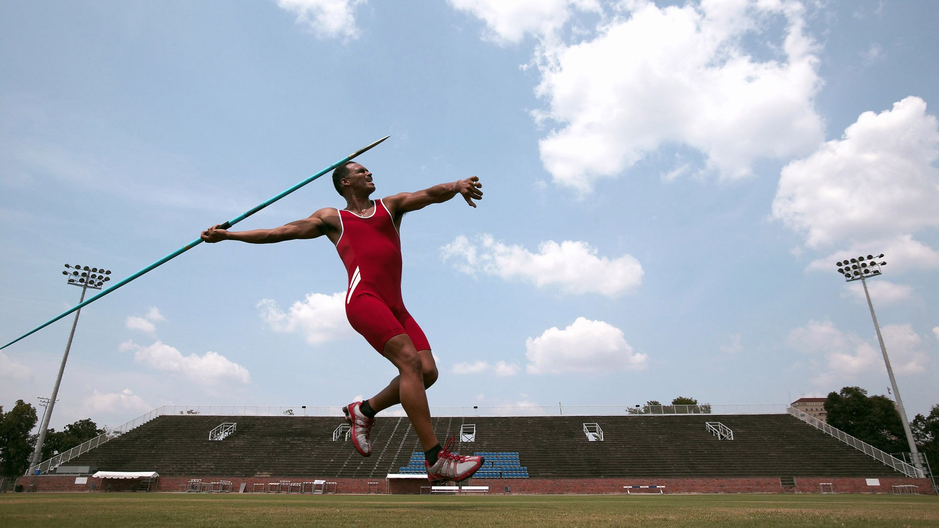 开云体育-拉什福德爆发背后，马德里竞技如何用体系足球给中国足球上了一课